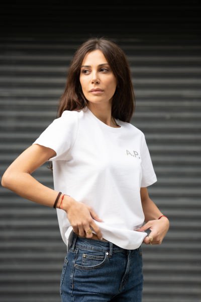 Beyaz tshirt